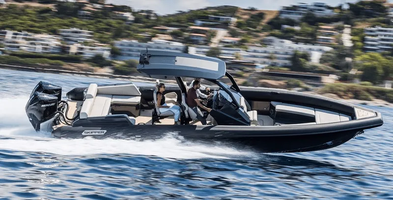 BSK, a Skipper-BSK 34 NC motorboat at Naxos, Greece