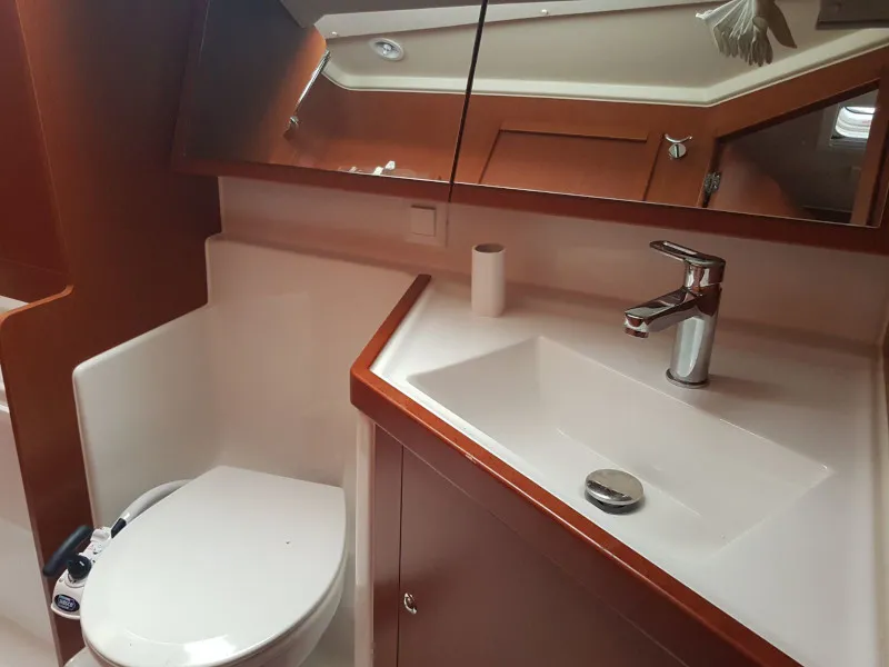 Head on Gloria, a Beneteau Oceanis 41.1 sailboat at Puntone di Scarlino, Italy