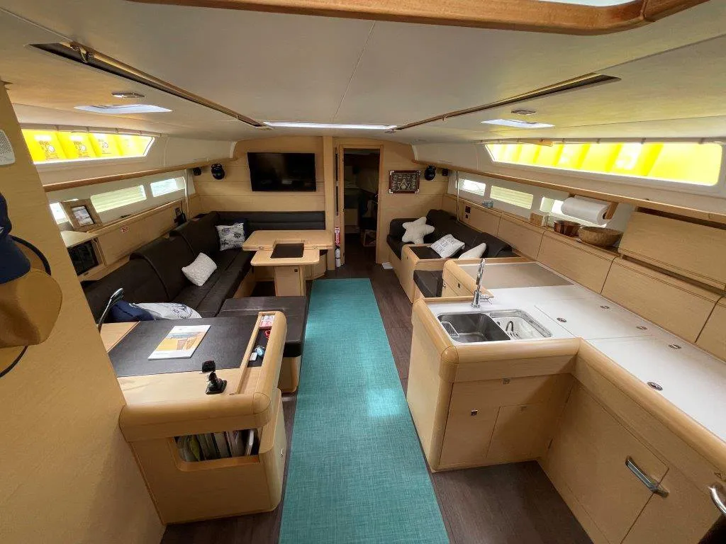 Salon of Oxygen, a Jeanneau Sun Odyssey 519 sailboat at Road Town, British Virgin Islands
