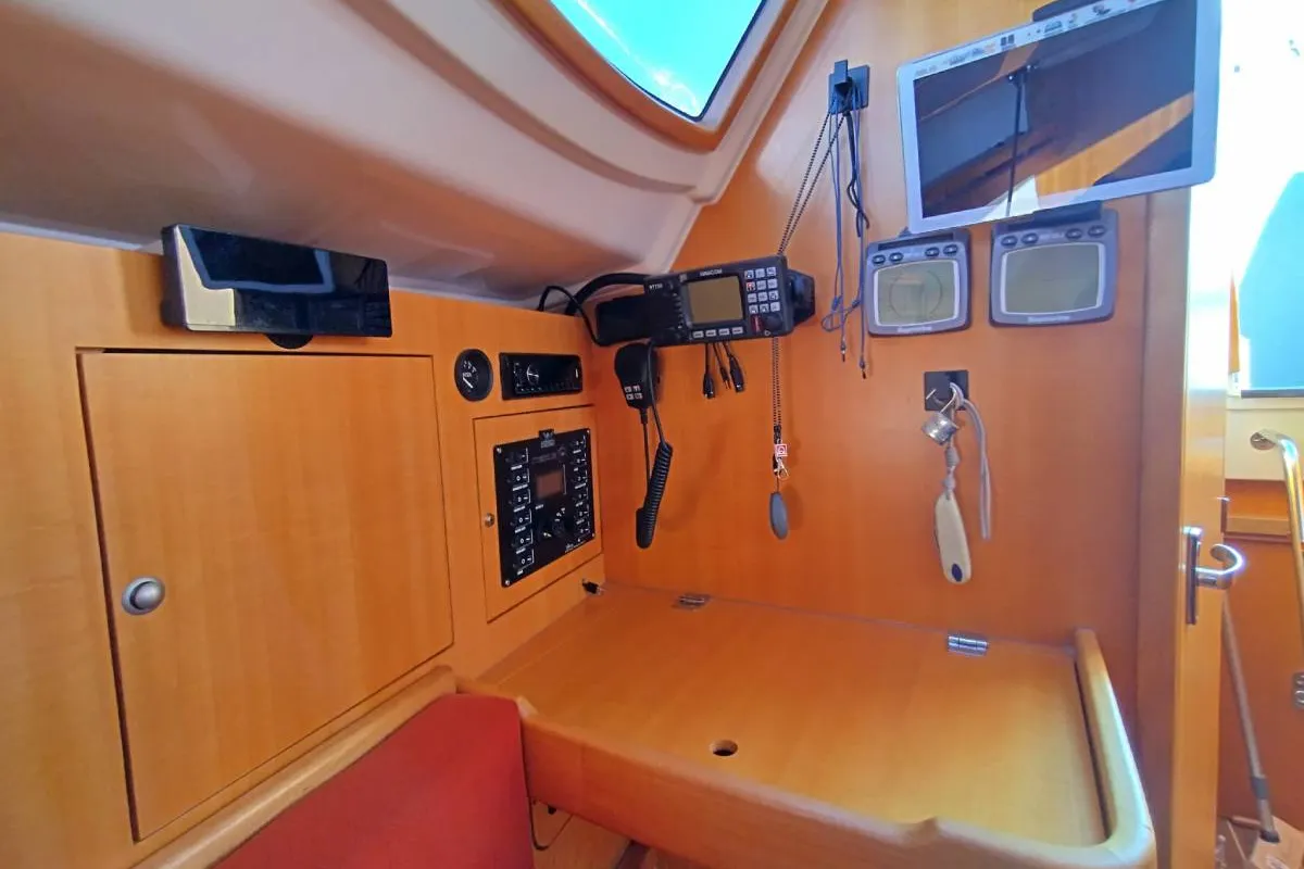 Cockpit of Grand Patience, a Northman Maxus 28 Standard sailboat at Saint-Cast-le-Guildo, France