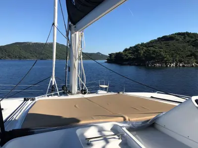 Deck of SAMOGON, a Lagoon 450 Fly catamaran at Rogač, Croatia