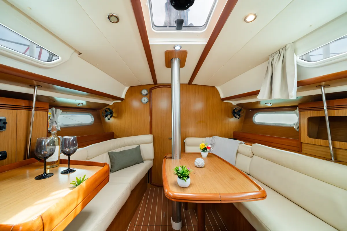 Salon of Dione, a Jeanneau Sun Odyssey 36i sailboat at Lavreotiki Municipal Unit, Greece