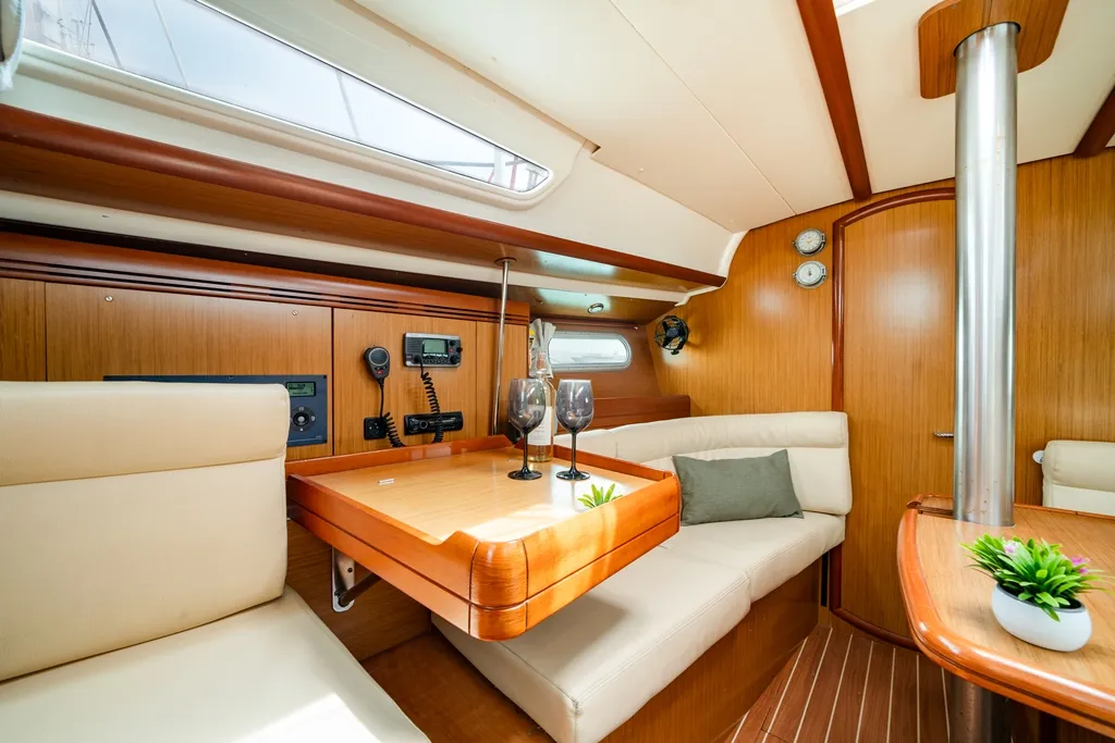 Salon of Dione, a Jeanneau Sun Odyssey 36i sailboat at Lavreotiki Municipal Unit, Greece
