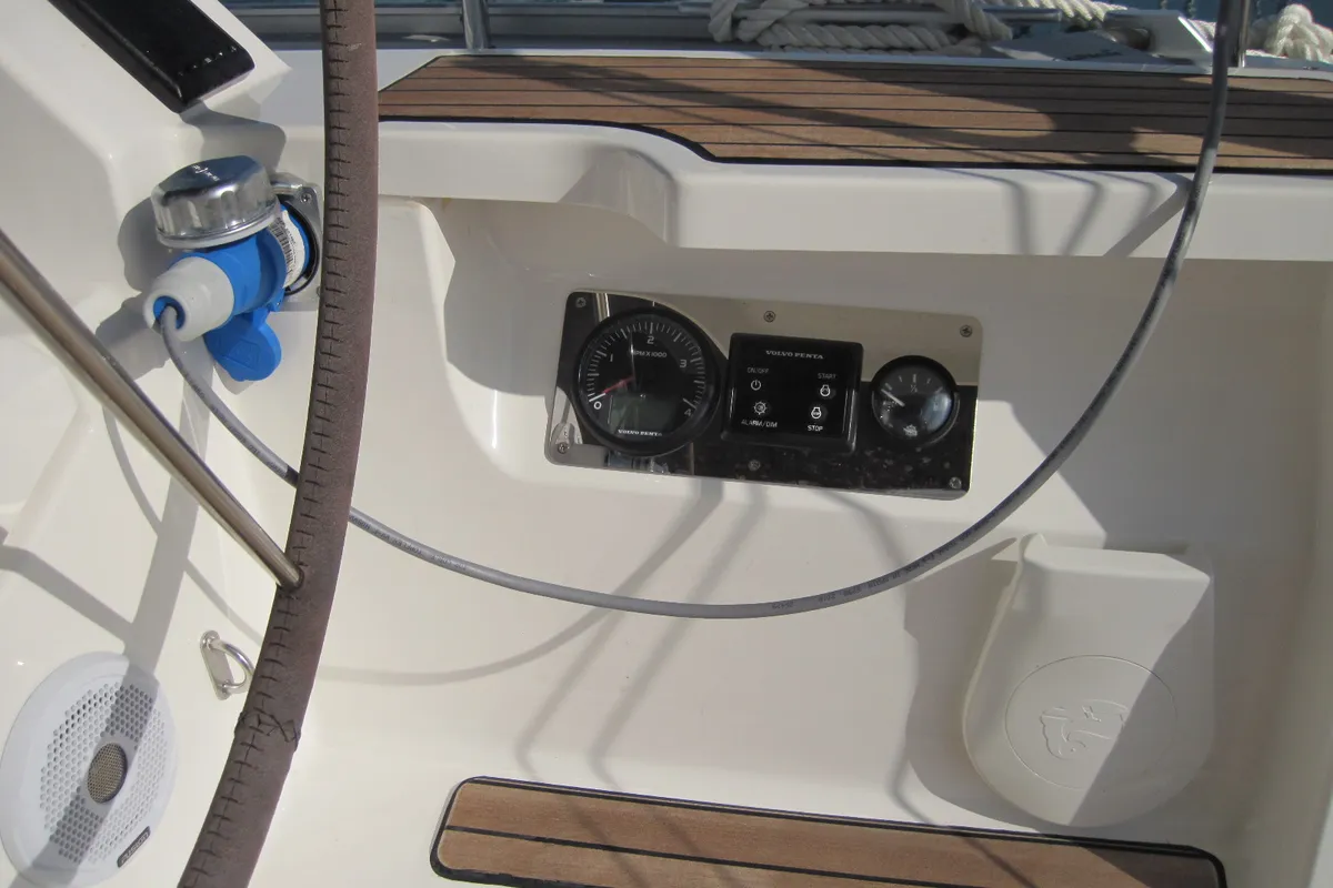 Vittoria, a Bavaria Cruiser 41 sailboat at Capo d'Orlando, Italy