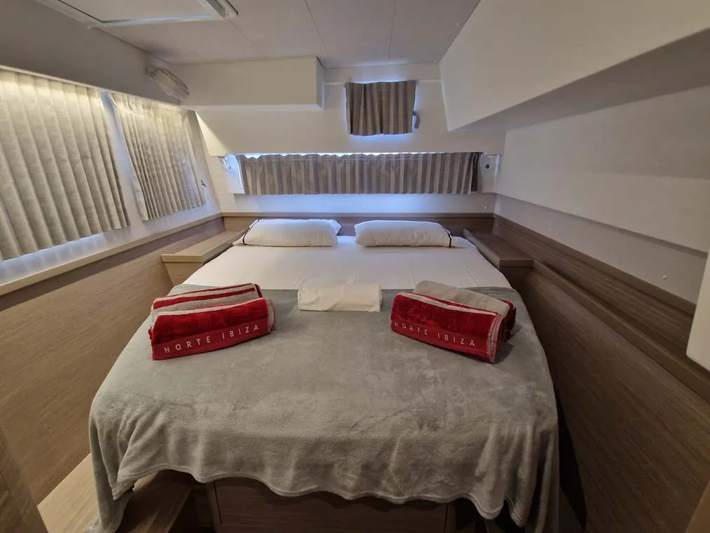 Cabin on Best Elli, a Lagoon 42 catamaran at Split, Croatia