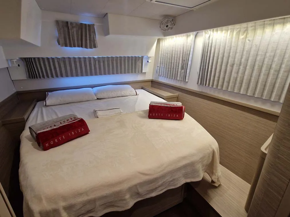 Cabin on Best Elli, a Lagoon 42 catamaran at Split, Croatia
