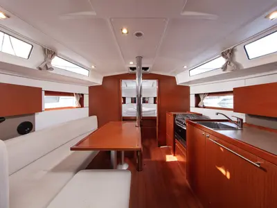 Cabin on Anima Maris III, a Beneteau Oceanis 38.1 sailboat at Split, Croatia