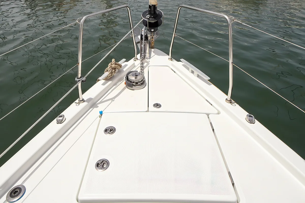 Deck of Eonia, a Beneteau Oceanis 46.1 sailboat at Castellammare del Golfo, Italy