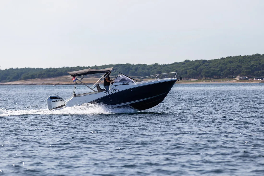 Exterior view of Cap Camarat 6.5 WA, a Jeanneau Cap Camarat 6.5 WA motorboat at Grad Pula, Croatia