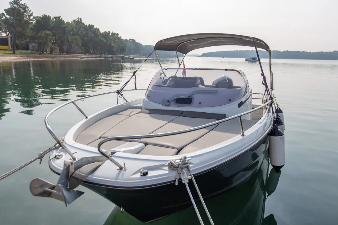 Deck of Cap Camarat 6.5 WA, a Jeanneau Cap Camarat 6.5 WA motorboat at Grad Pula, Croatia