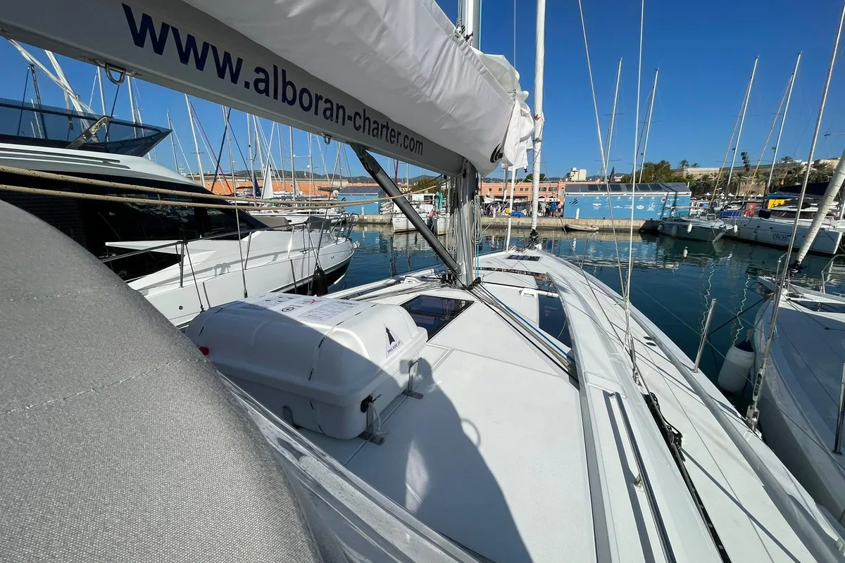 Deck of Alboran Lambrusco, a Beneteau Oceanis 51.1 sailboat at es Jonquet, Spain