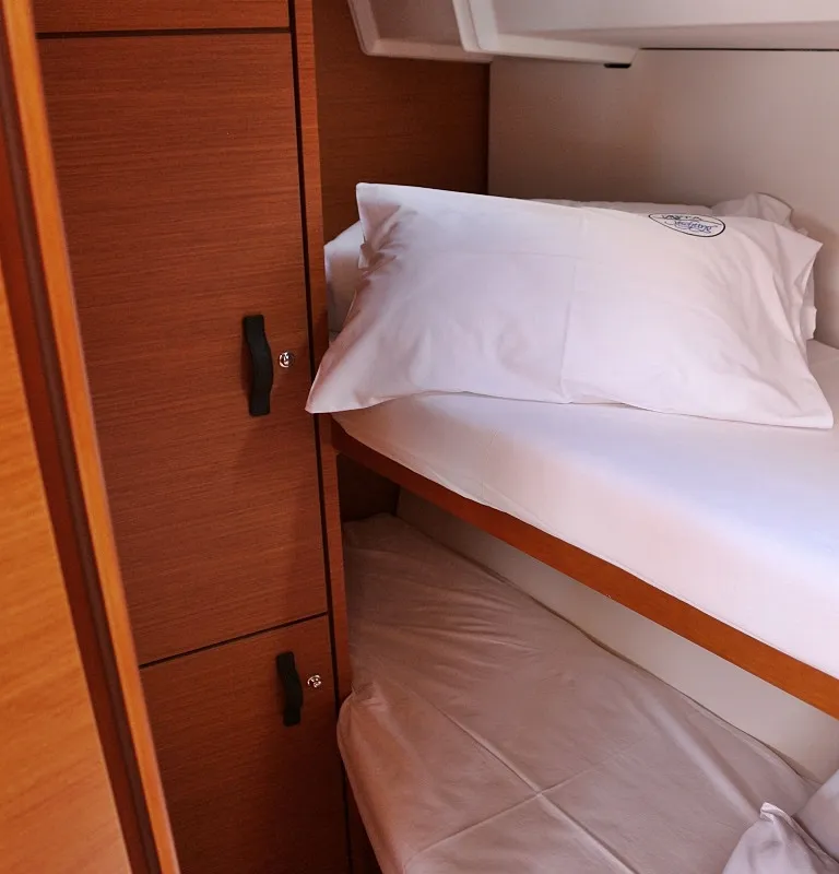 Cabin on Mystic Dreams, a Jeanneau 54 sailboat at Općina Sukošan, Croatia