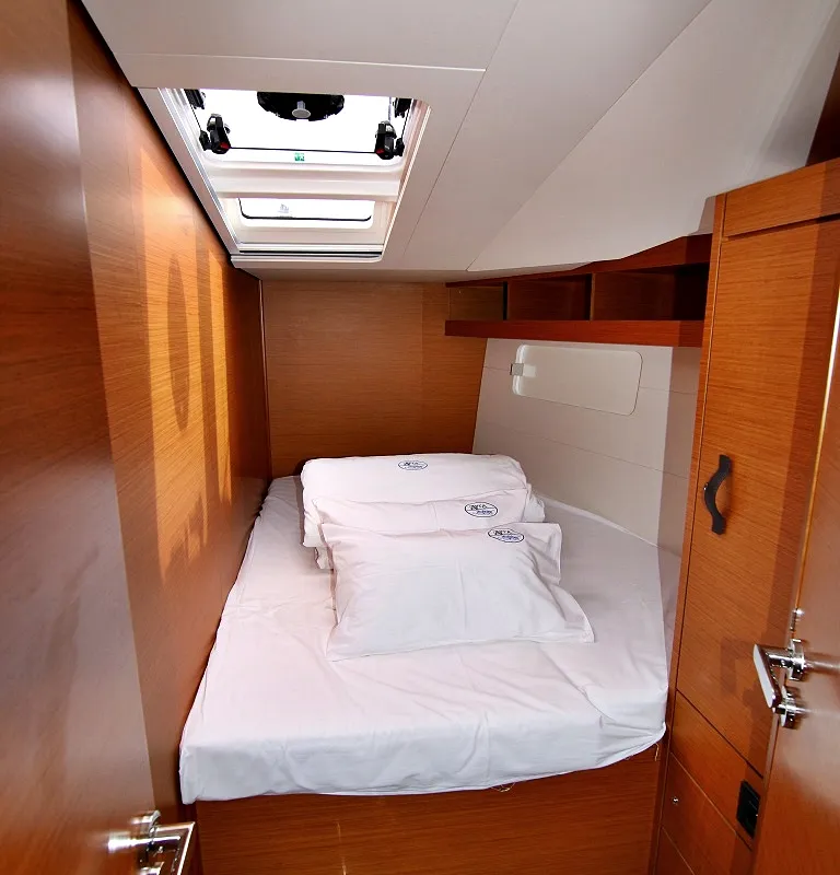 Cabin on Mystic Dreams, a Jeanneau 54 sailboat at Općina Sukošan, Croatia