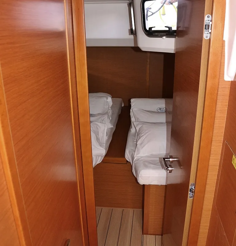 Cabin on Mystic Dreams, a Jeanneau 54 sailboat at Općina Sukošan, Croatia