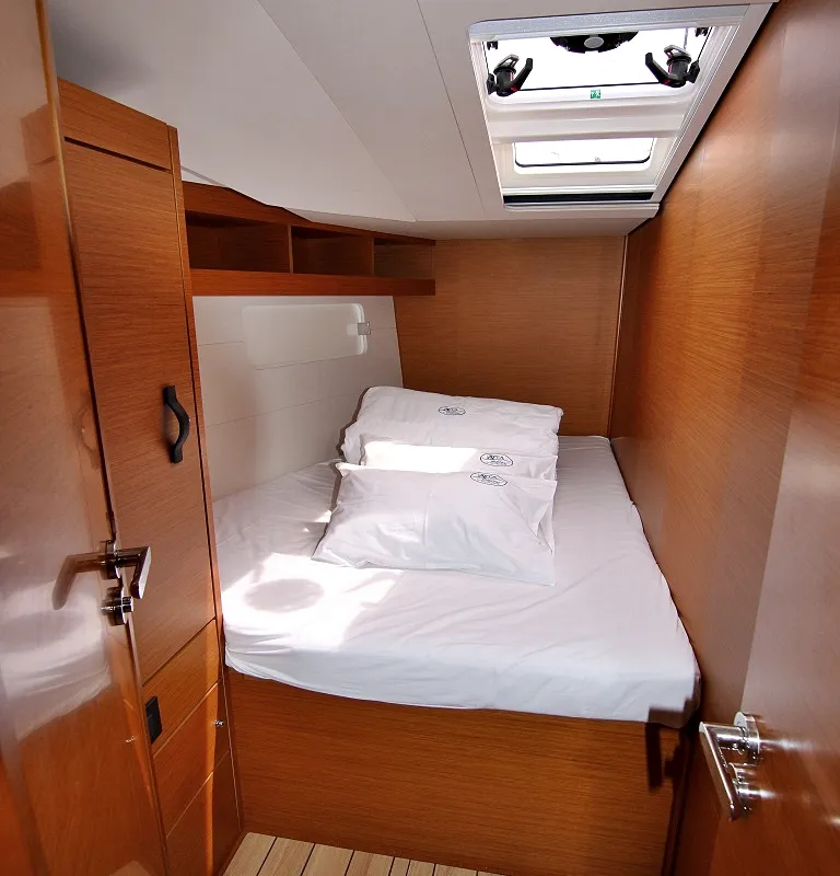 Cabin on Mystic Dreams, a Jeanneau 54 sailboat at Općina Sukošan, Croatia