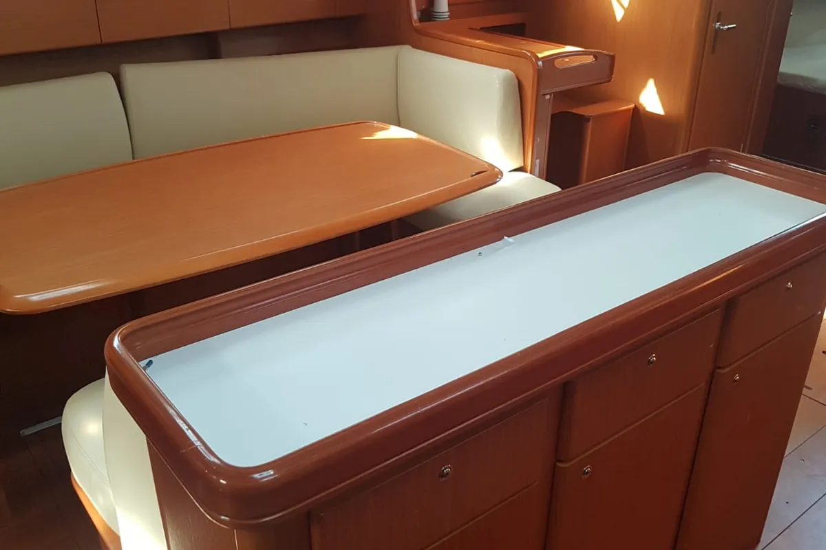 Salon of Nisyros, a Beneteau Cyclades 50.5 sailboat at Piombino, Italy
