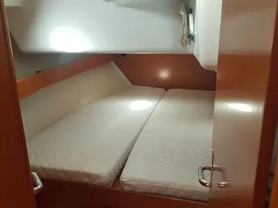 Cabin on Nisyros, a Beneteau Cyclades 50.5 sailboat at Piombino, Italy