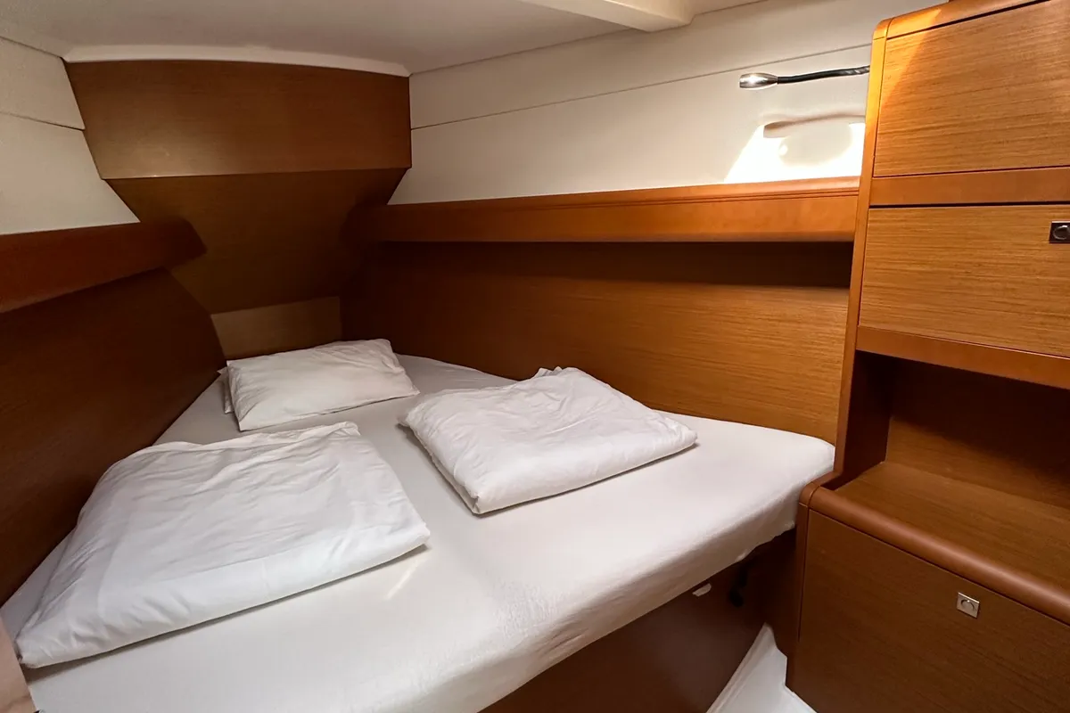 Cabin on Zappa, a Jeanneau Sun Odyssey 389 sailboat at Općina Pakoštane, Croatia