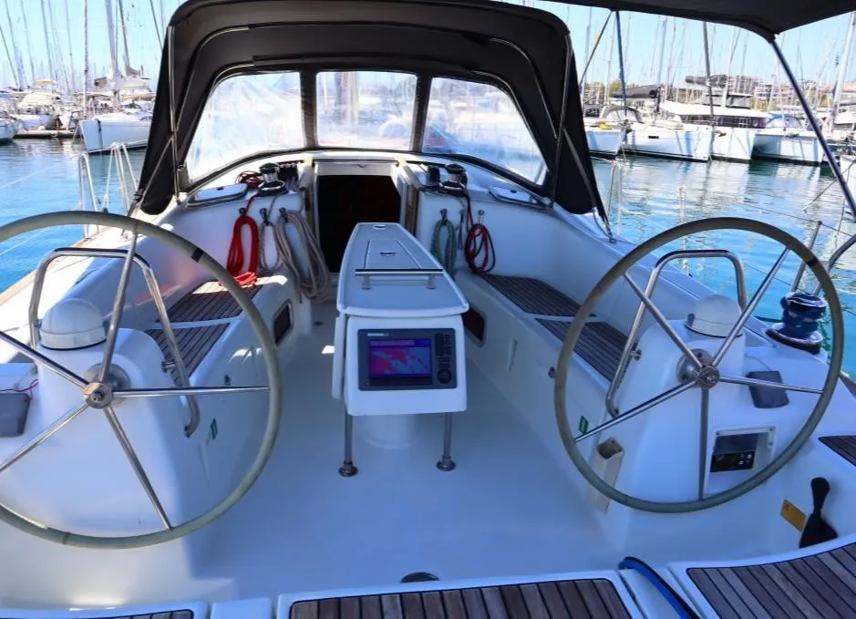 Exterior view of Fantasea, a Beneteau Oceanis 43 sailboat at Athens, Greece