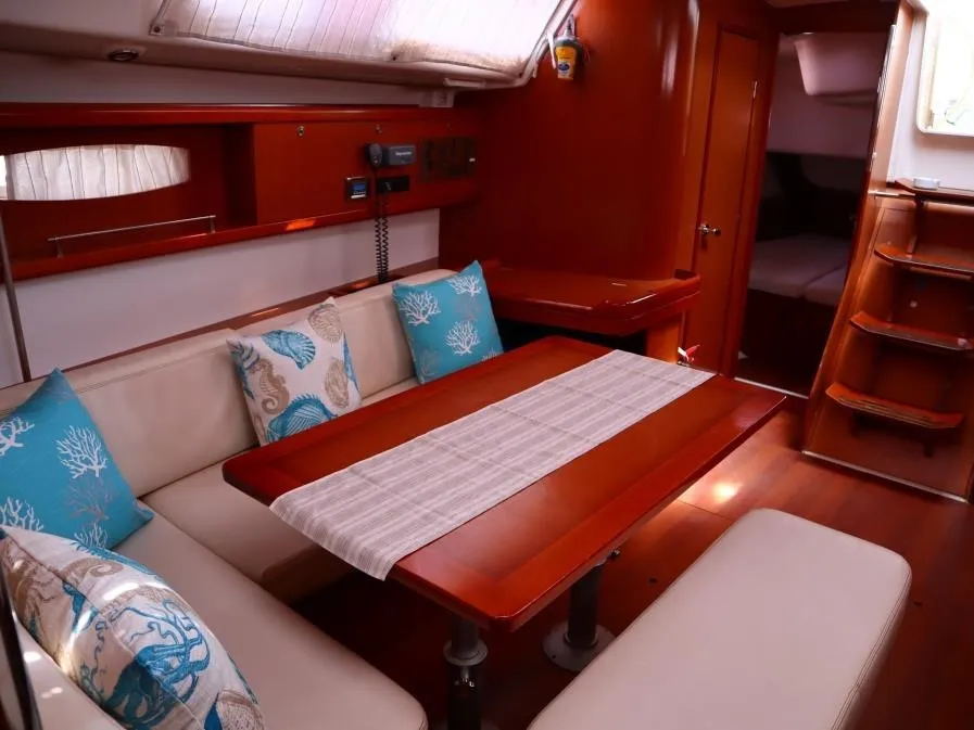 Fantasea, a Beneteau Oceanis 43 sailboat at Athens, Greece