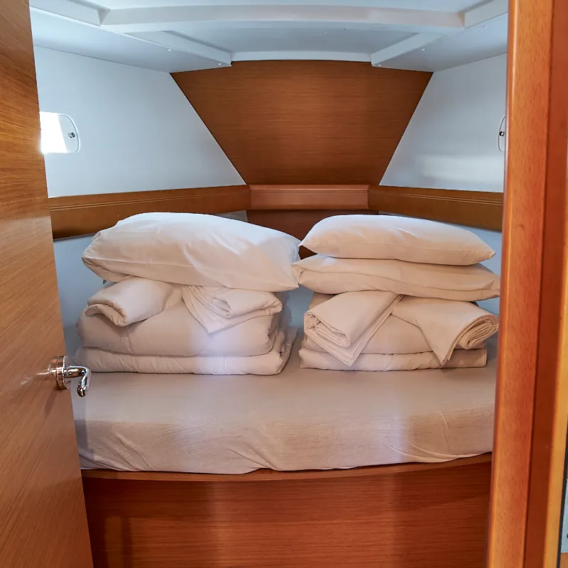 Cabin on Nina, a Jeanneau Sun Odyssey 449 sailboat at Biograd na Moru, Croatia