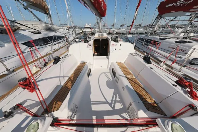 Oxygene, a Elan 350 sailboat at Kerners, France