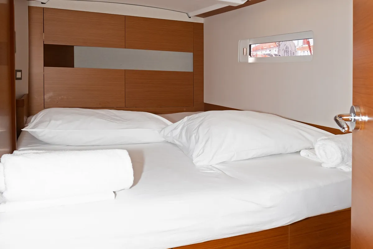 Cabin on Lowe, a Jeanneau Sun Odyssey 410 sailboat at Split, Croatia