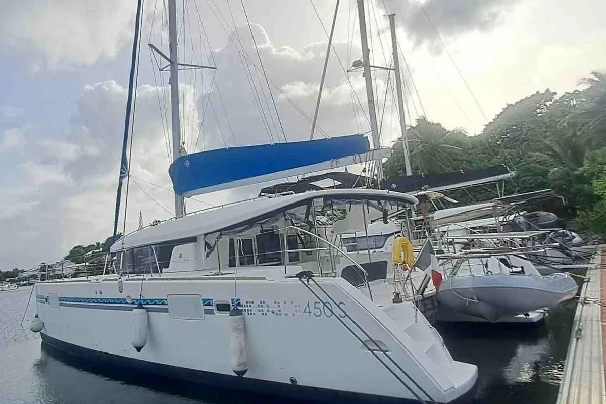 Exterior view of Belle, a Lagoon 450 Sport catamaran at Alameda, United States