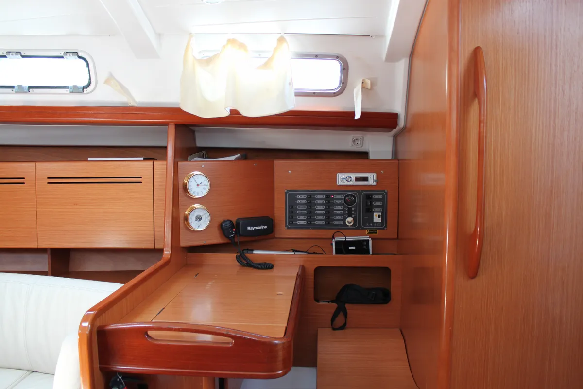 Salon of Elvira, a Beneteau Cyclades 43.3 sailboat at Salerno, Italy