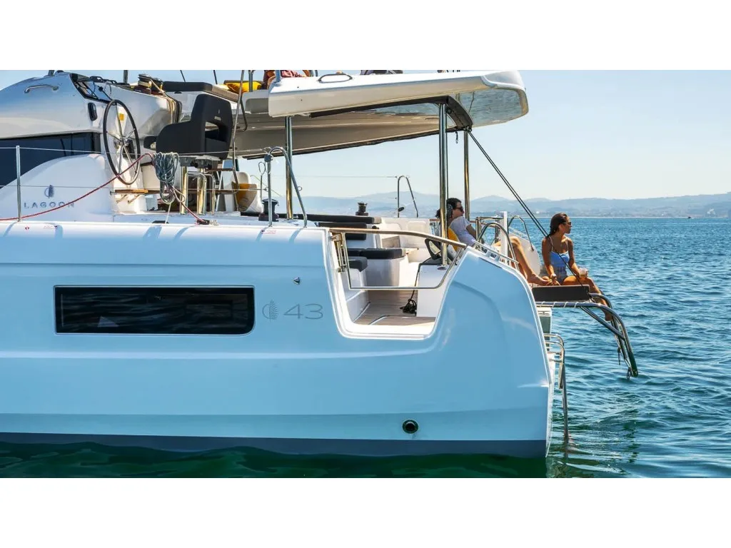 Emerald, a Lagoon 43 catamaran at Ellomenos, Greece