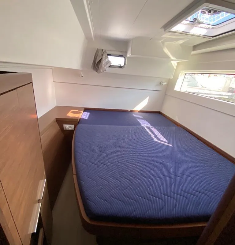 Cabin on Felù, a Lagoon 40 catamaran at Capo d'Orlando, Italy