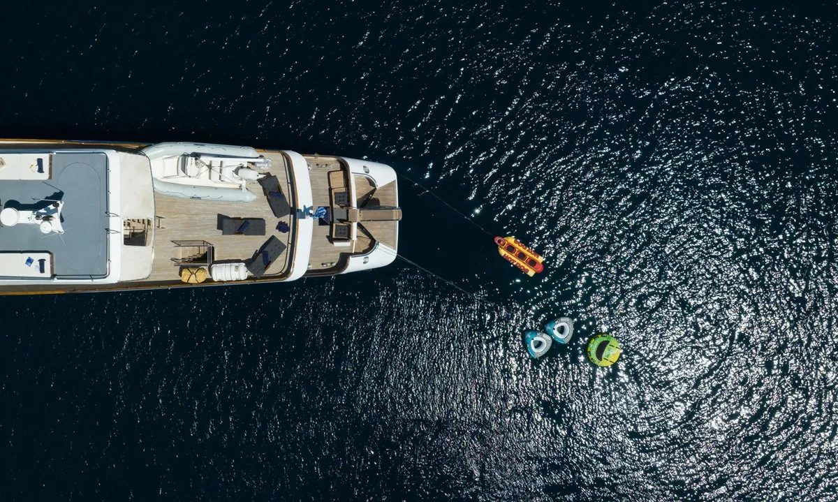 Deck of Elena, a Perama Shipyard M/Y Elena motor yacht at Τροκαντερό, Greece
