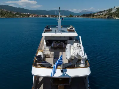 Deck of Elena, a Perama Shipyard M/Y Elena motor yacht at Τροκαντερό, Greece