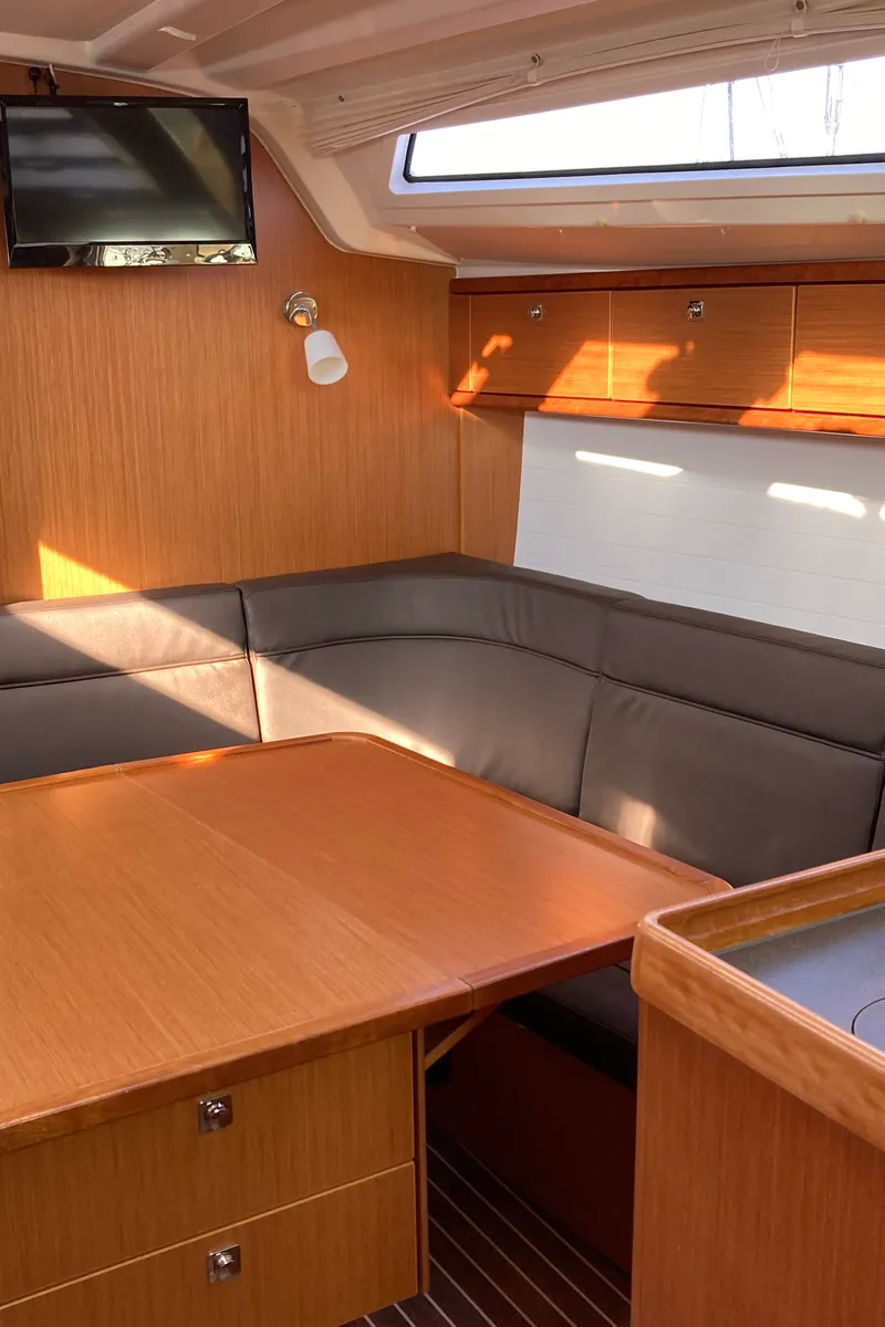Salon of Hanni, a Bavaria Cruiser 37 sailboat at Grad Šibenik, Croatia