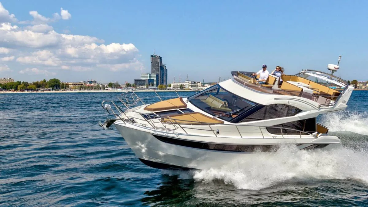 Exterior view of Amber Blue, a Galeon 420 Fly motor yacht at Općina Sukošan, Croatia