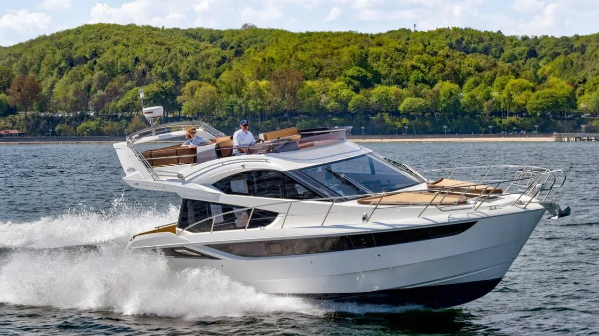 Exterior view of Amber Blue, a Galeon 420 Fly motor yacht at Općina Sukošan, Croatia