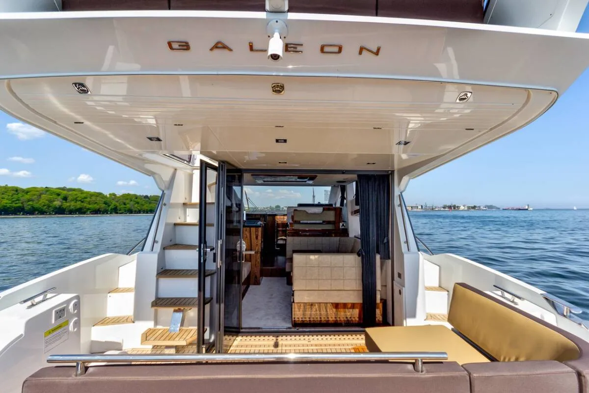 Exterior view of Amber Blue, a Galeon 420 Fly motor yacht at Općina Sukošan, Croatia