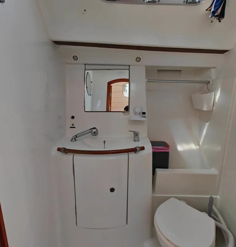 Head on Crete, a Beneteau Oceanis 393 sailboat at Athens, Marina Delta Kallithea, Greece