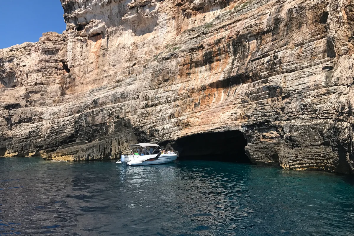 Exterior view of SPACEDeck, a Beneteau Flyer 7.7 SUNdeck motorboat at Trogir, Croatia