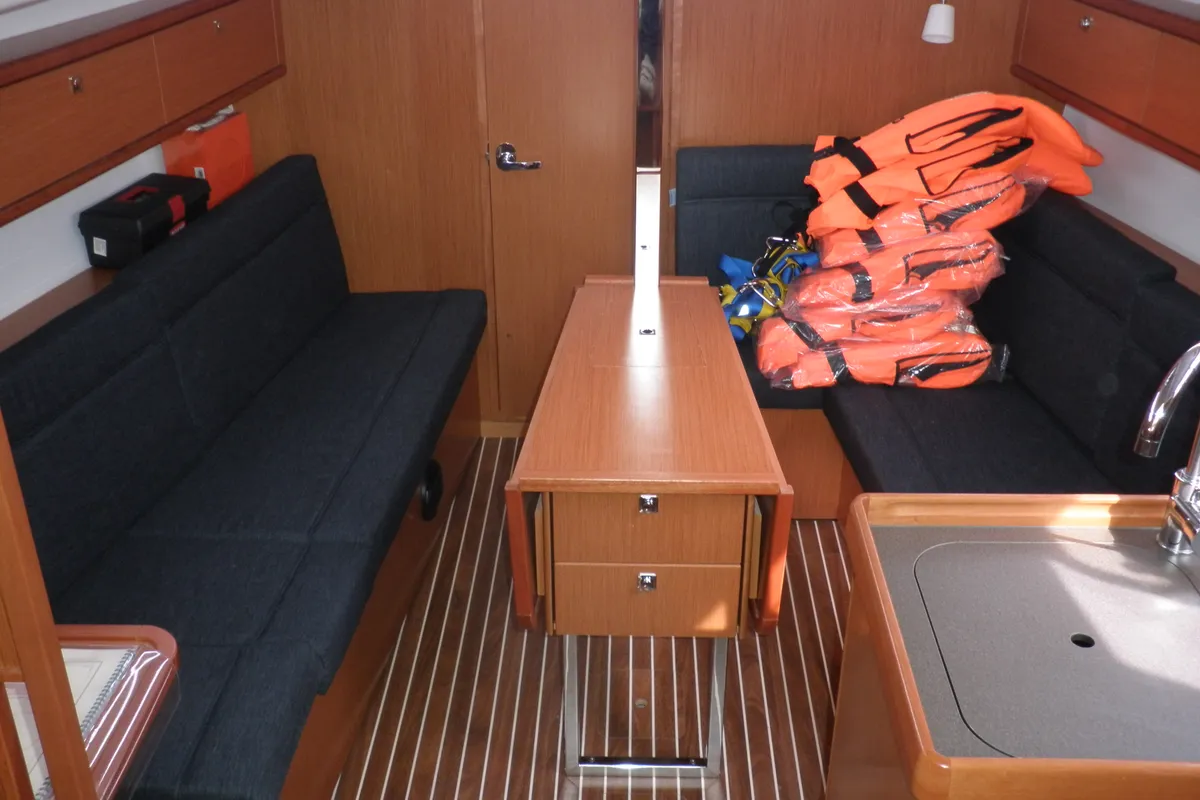 Salon of GIRICA, a Bavaria Cruiser 33 sailboat at Općina Sukošan, Croatia