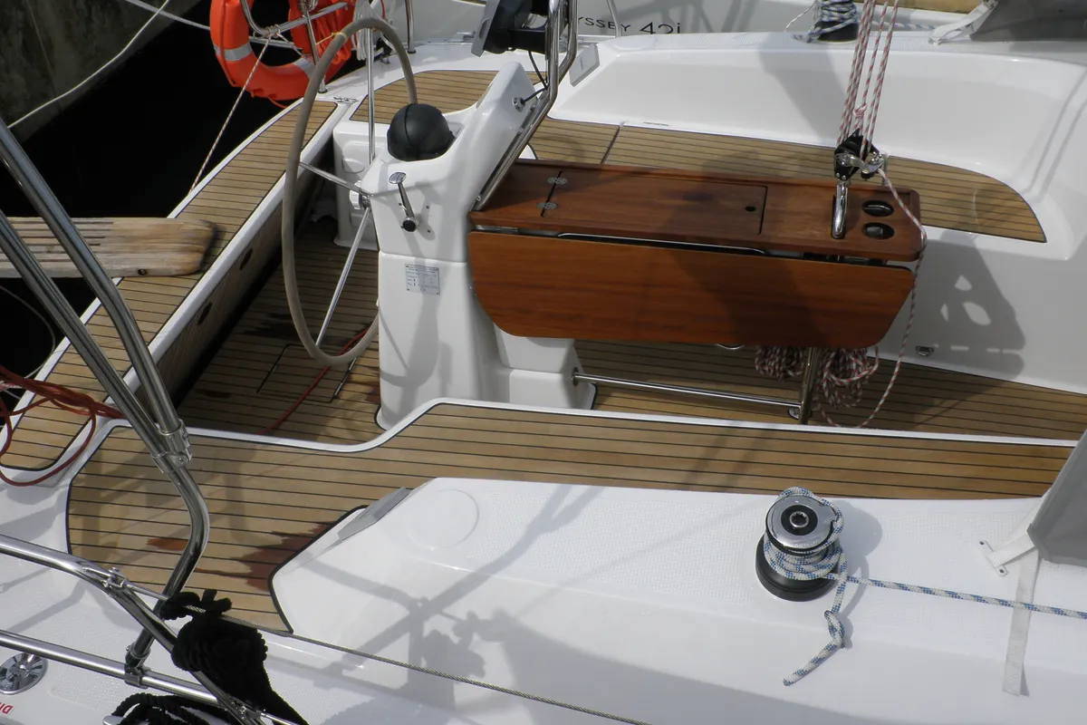Deck of GIRICA, a Bavaria Cruiser 33 sailboat at Općina Sukošan, Croatia