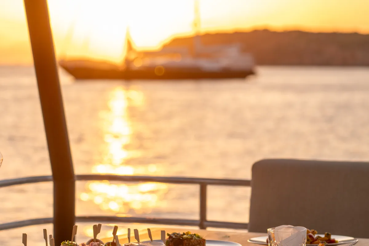Premium, a Fountaine Pajot MY6 catamaran at Zakynthos Municipal Unit, Greece