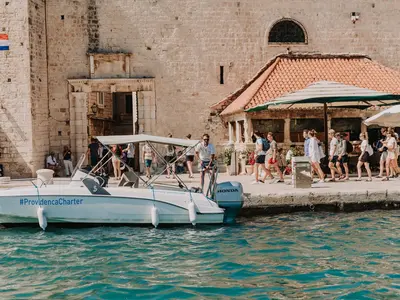 Exterior view of Benetau Flyer 6.6 Space Deck, a Beneteau Flyer 6.6 SpaceDeck motorboat at Grad Trogir, Croatia