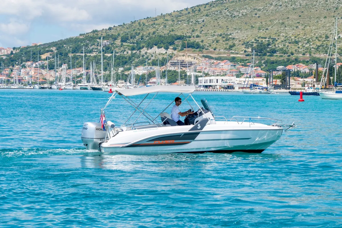 Exterior view of Benetau Flyer 6.6 Space Deck, a Beneteau Flyer 6.6 SpaceDeck motorboat at Grad Trogir, Croatia