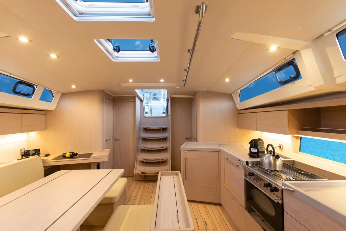 Salon of Daphne, a Beneteau Oceanis 46.1 sailboat at Capo d'Orlando, Italy
