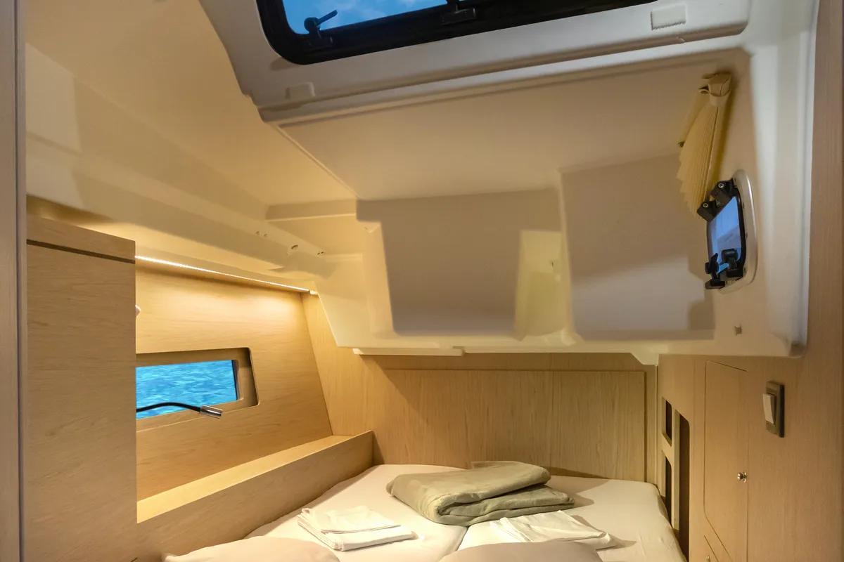 Cabin on Daphne, a Beneteau Oceanis 46.1 sailboat at Capo d'Orlando, Italy