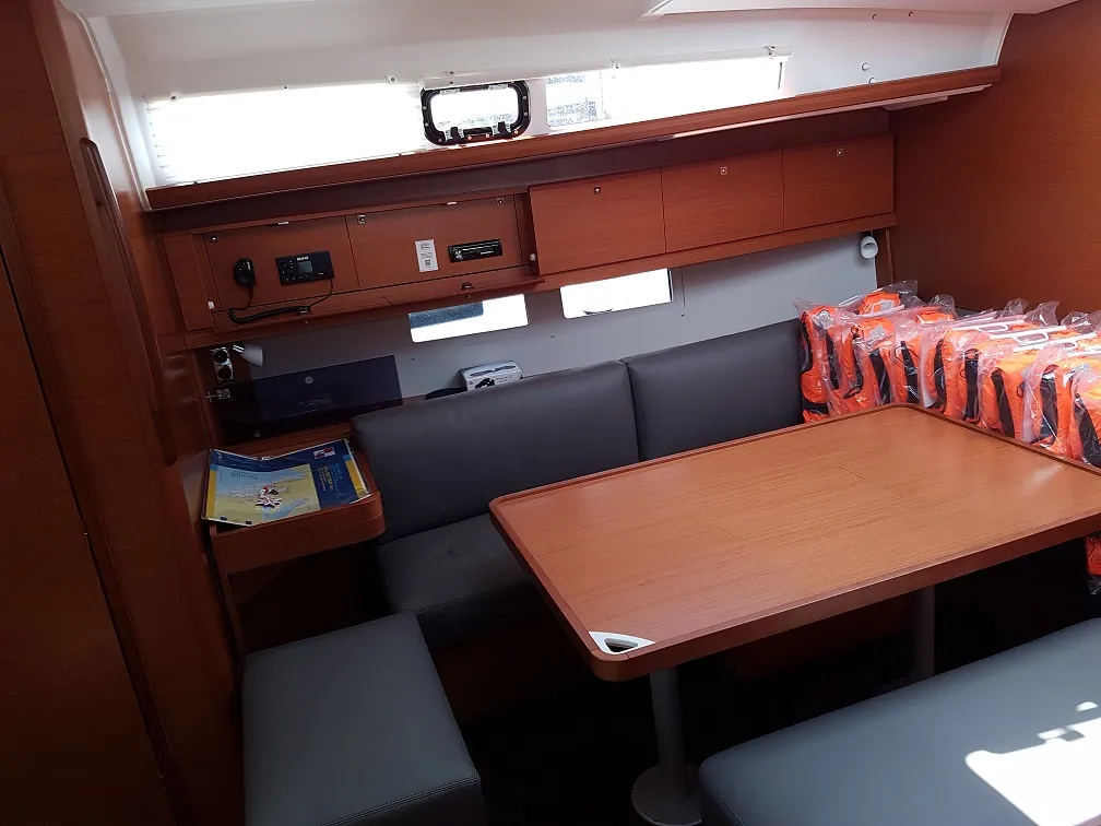 Salon of Alegro, a Dufour 460 GL sailboat at Općina Sukošan, Croatia