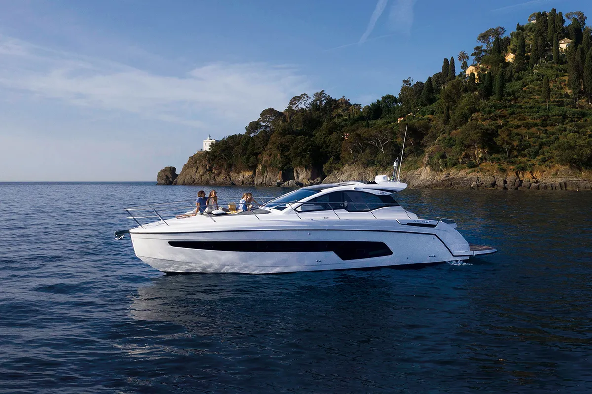 Sabijac, a Azimut Atlantis 45 motor yacht at Podstrana - Miljevac, Croatia