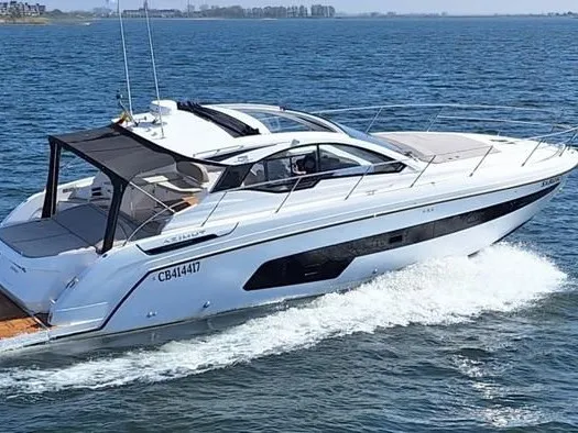 Sabijac, a Azimut Atlantis 45 motor yacht at Podstrana - Miljevac, Croatia