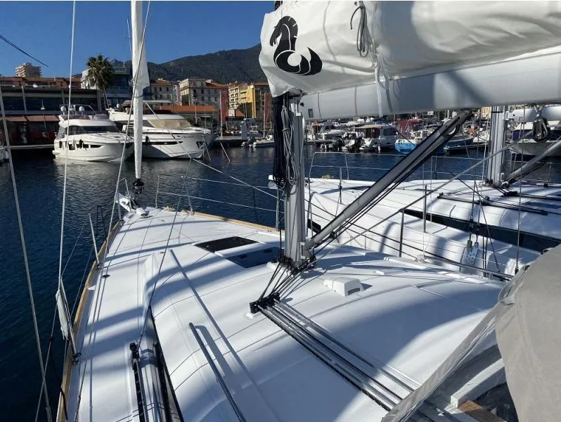 Deck of Maximus, a Beneteau Oceanis 38.1 sailboat at Grimaud, France